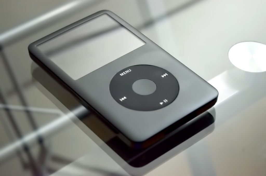 Enso - Der IPod mit dem revolutionären Bedienelement von Steve Jobs. Als Vorlage diente das Enso aus dem Zen.